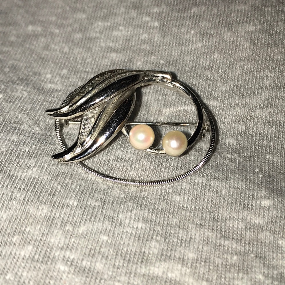 Vintage Sterling and Pearl Pin